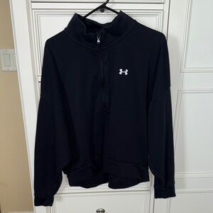 Under Armour cropped black half zip XL
